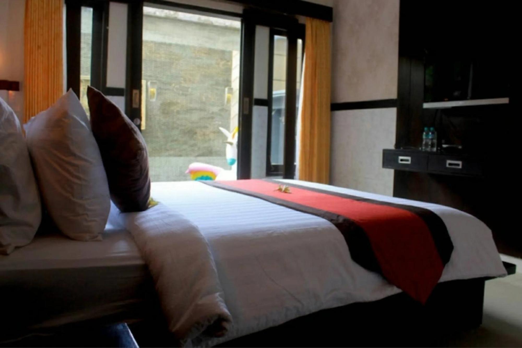 Antara Sunset Road Hotel Legian  Luaran gambar